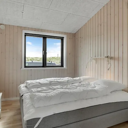 Holiday home 3 Bedroom Awesome In Hvide Sande