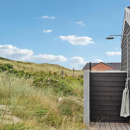 Holiday home 3 Bedroom Awesome In Hvide Sande Bjerregard